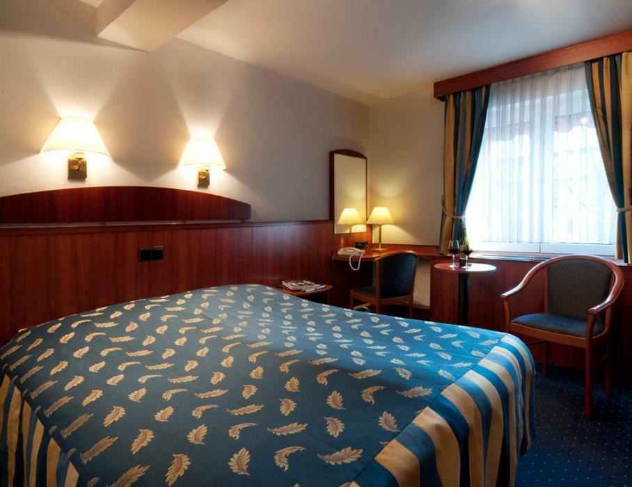 Hotel Berg En Dal Епен Екстериор снимка